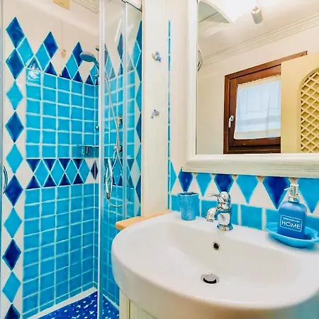 Vakantiehuis Con Privata Lettini E Ombrelloni Gratuiti Porto Cervo